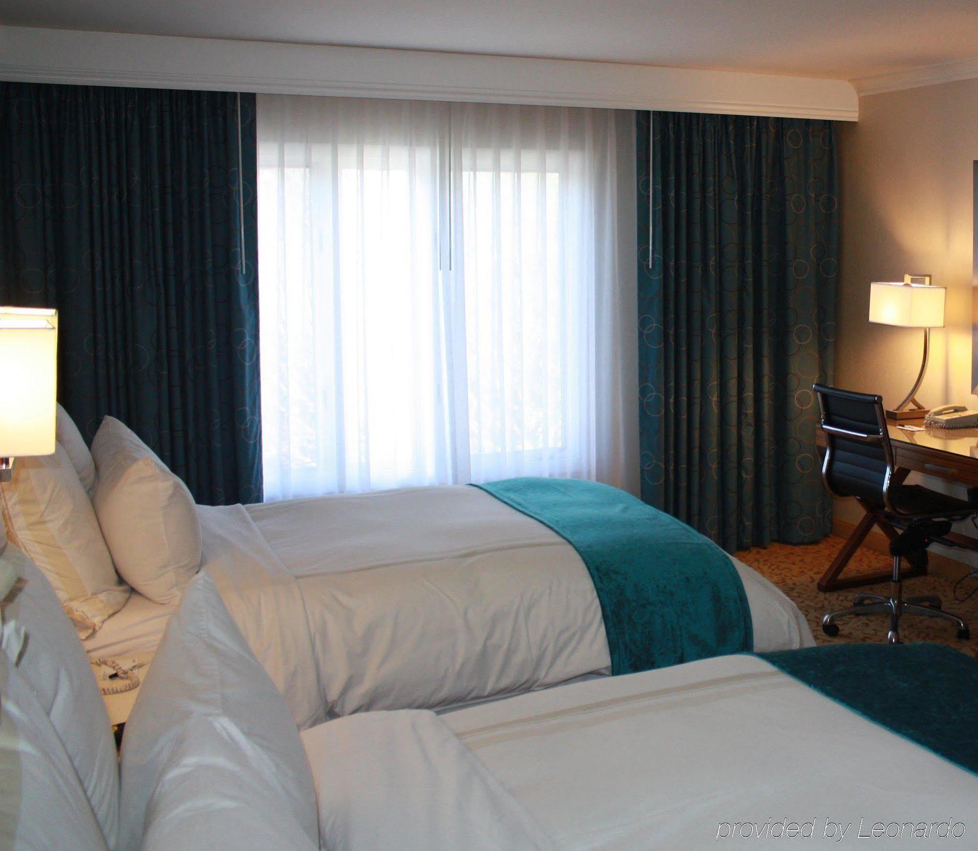 Delta Hotels By Marriott Ontario Airport Экстерьер фото