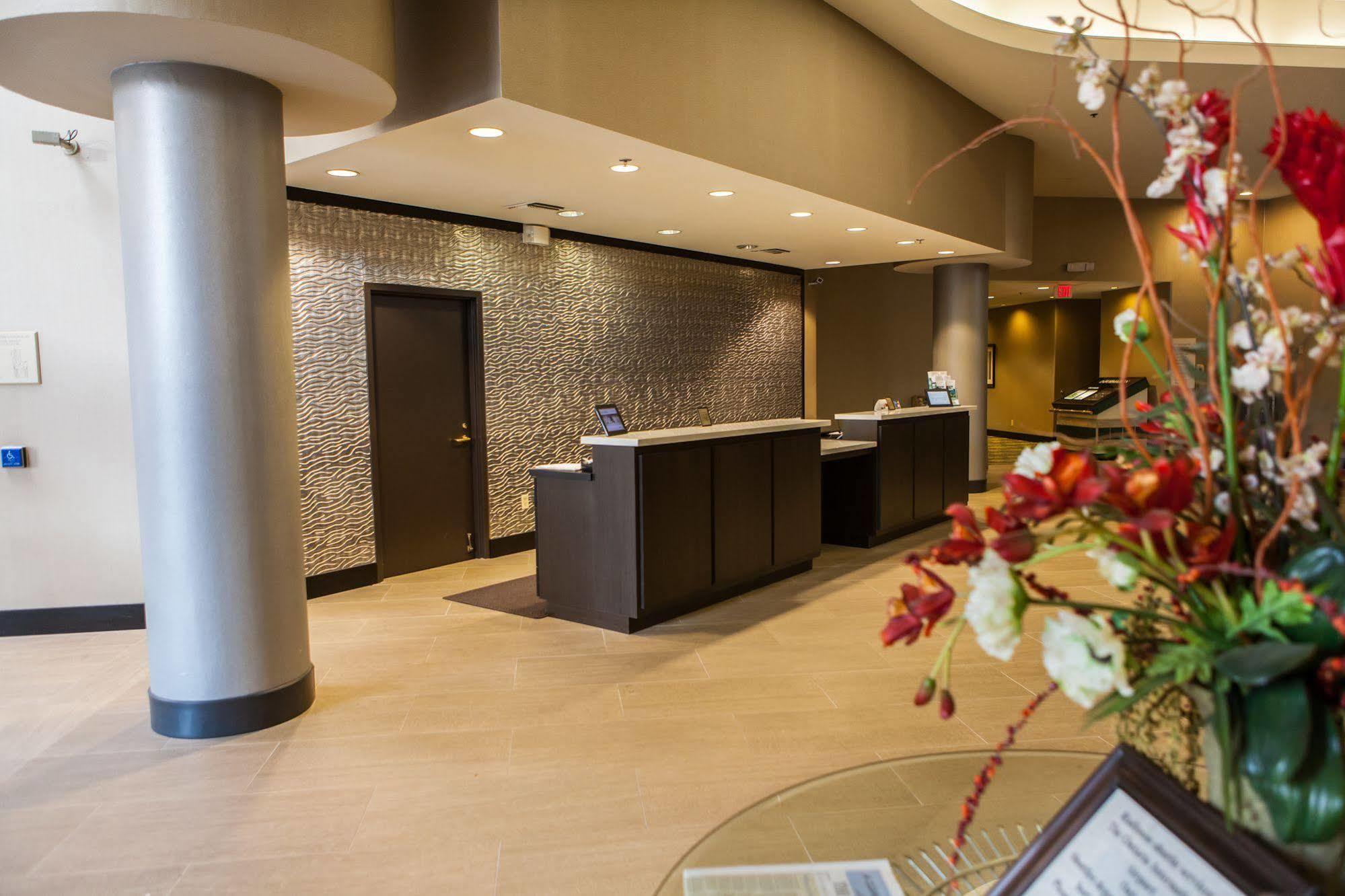 Delta Hotels By Marriott Ontario Airport Экстерьер фото